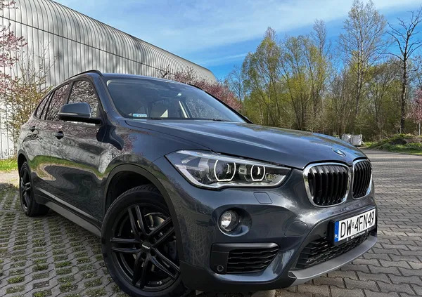 samochody osobowe BMW X1 cena 117999 przebieg: 93150, rok produkcji 2019 z Rakoniewice